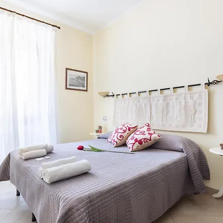 Villamari Bed & Breakfast